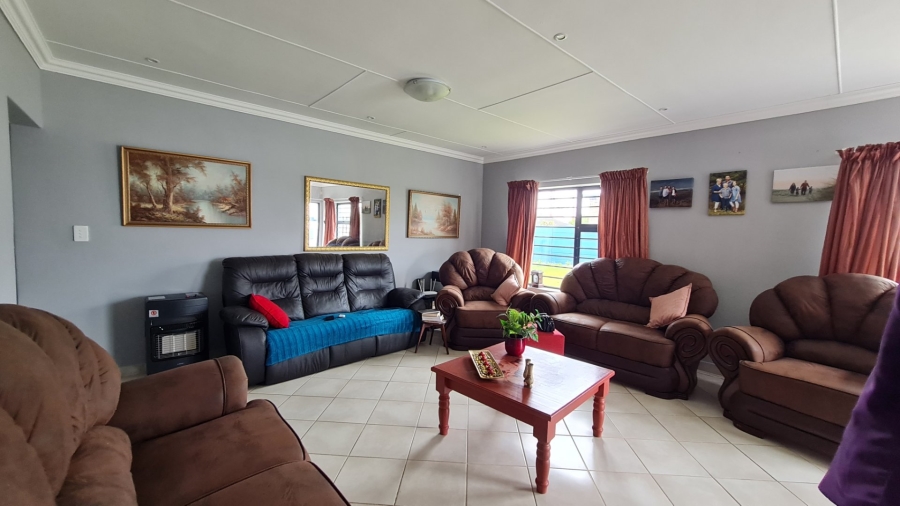 6 Bedroom Property for Sale in Dana Bay Western Cape